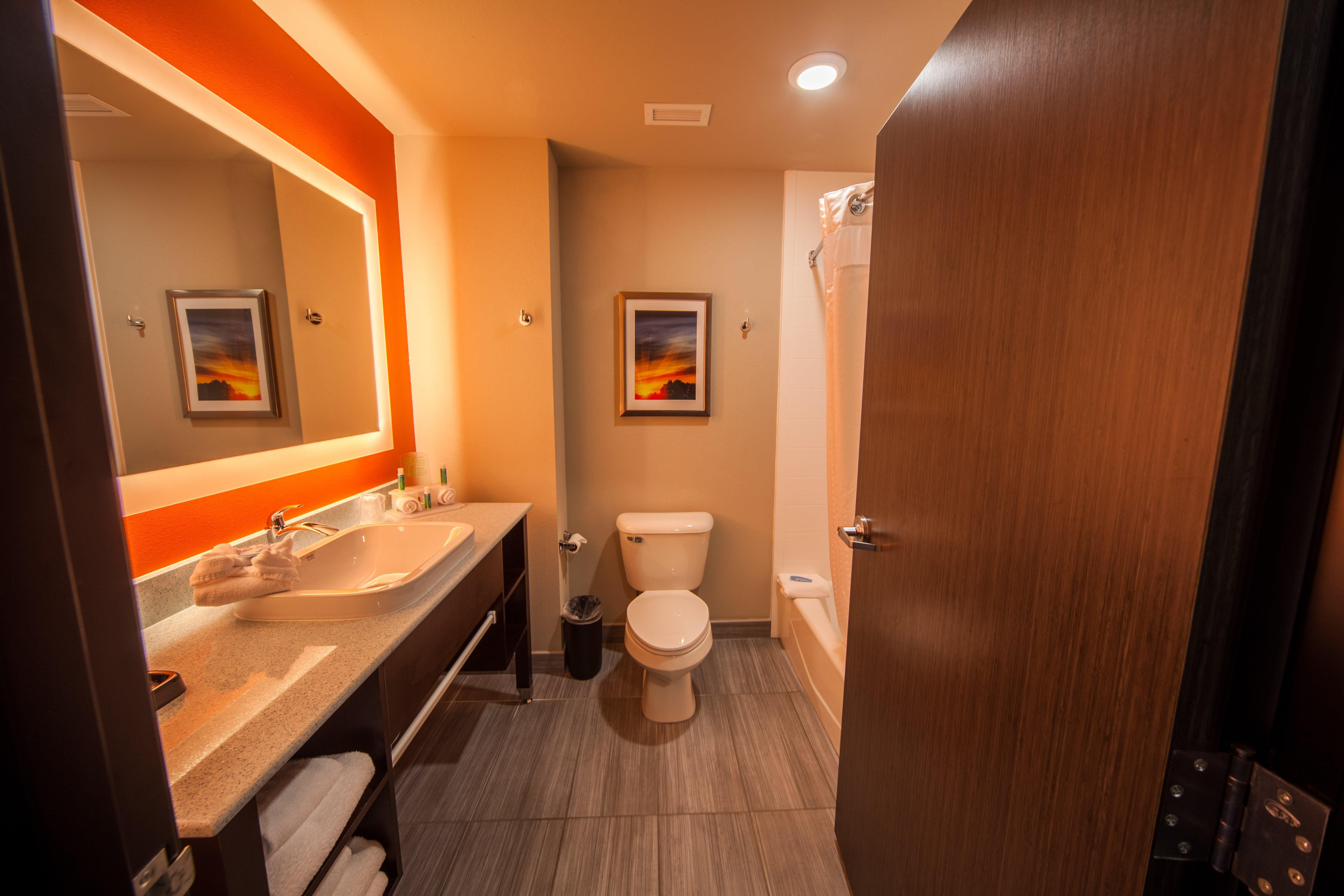 Holiday Inn Express & Suites Oklahoma City Southeast By Ihg Eksteriør billede