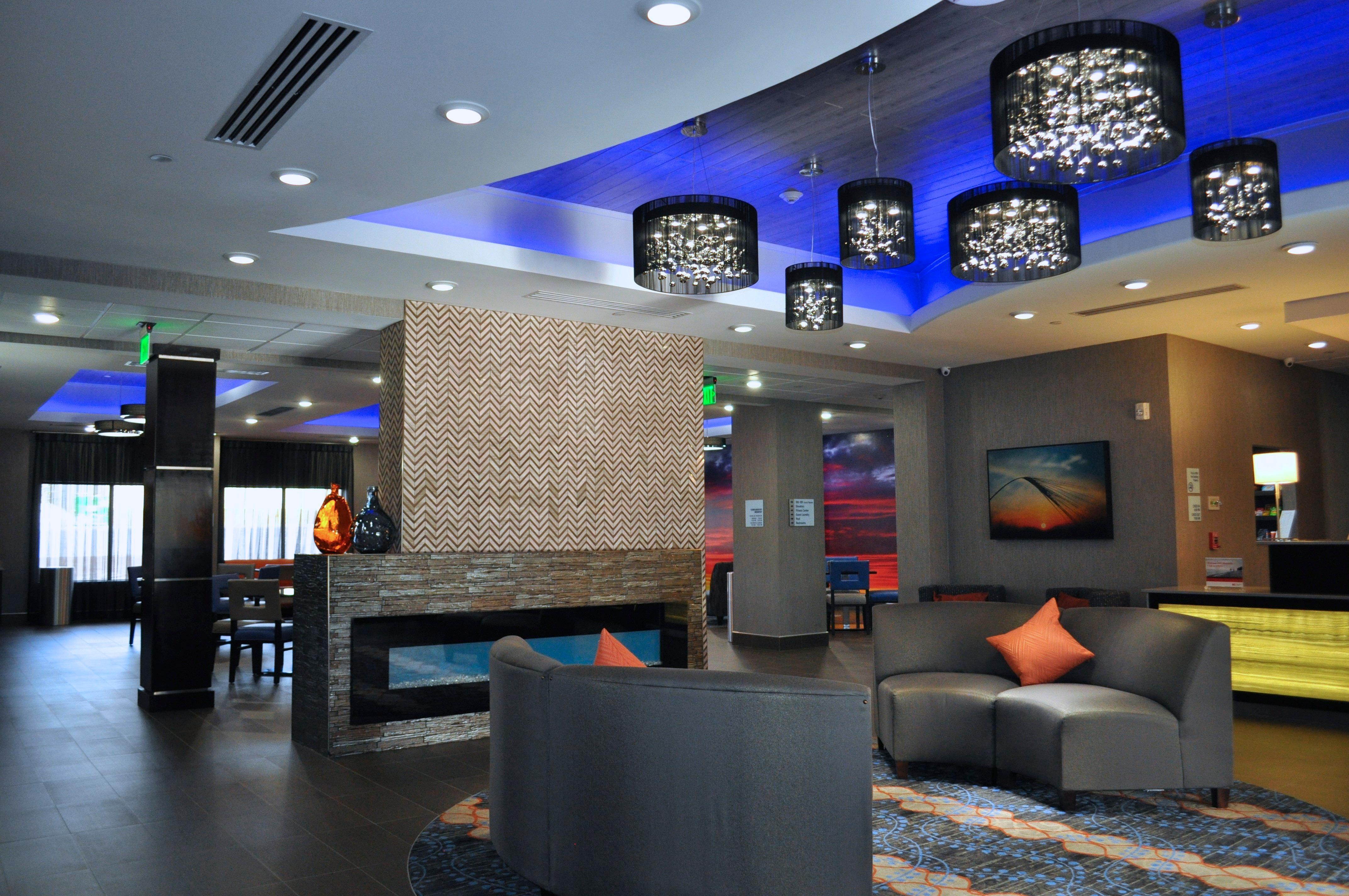 Holiday Inn Express & Suites Oklahoma City Southeast By Ihg Eksteriør billede